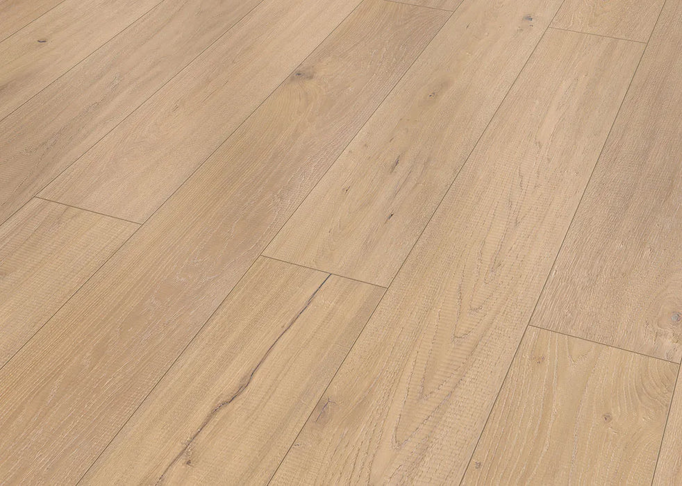 Canadian Standard Inhaus Elandura Sutter 5mm waterproof rigid core vinyl flooring featuring light blonde wood-look grain with medium tonal variation plank details closeup