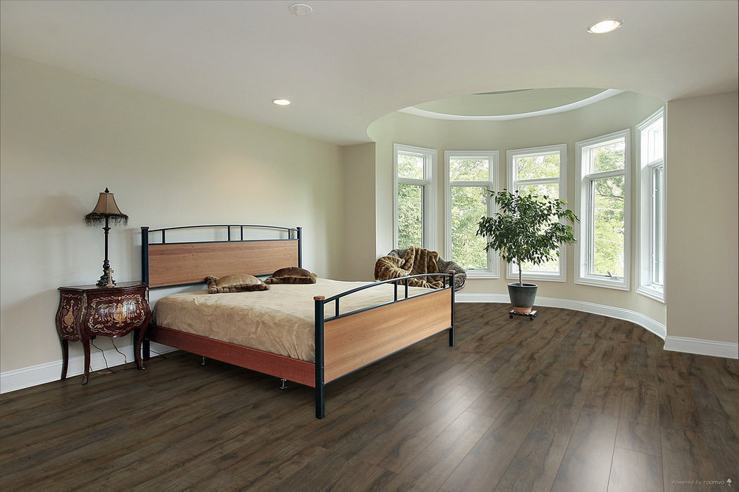 Toucan Ashford 7.70" Water Resistant EIR laminate flooring in bedroom